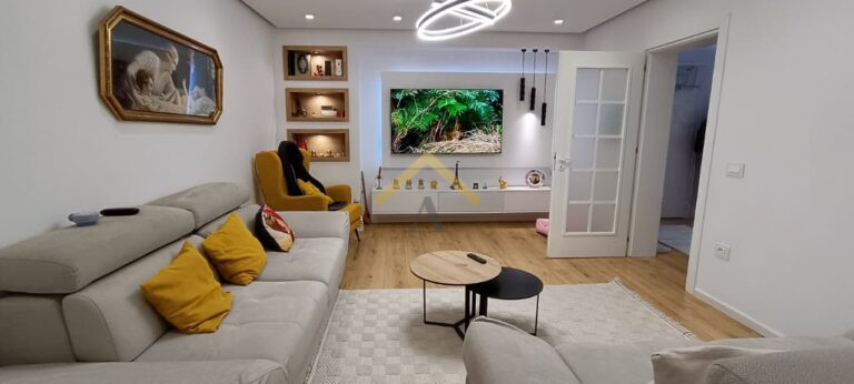 SHESIM APARTAMENT 2+1 ME SIP. 76 M2  I MOBILUAR PRANE GJIMNAZIT PARTIZANI ( Pallat ekzistues )